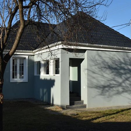 סיביו Flh - Grandparent'S House- A Small Beautiful House מראה חיצוני תמונה